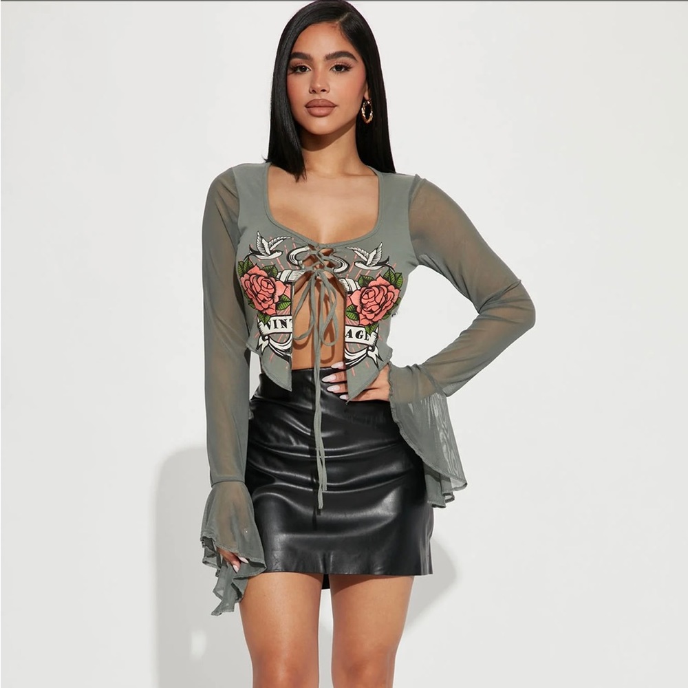 Fashion Nova Love Graphic Top - color Sage